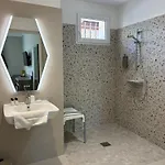 Astria Otel Le Lavandou