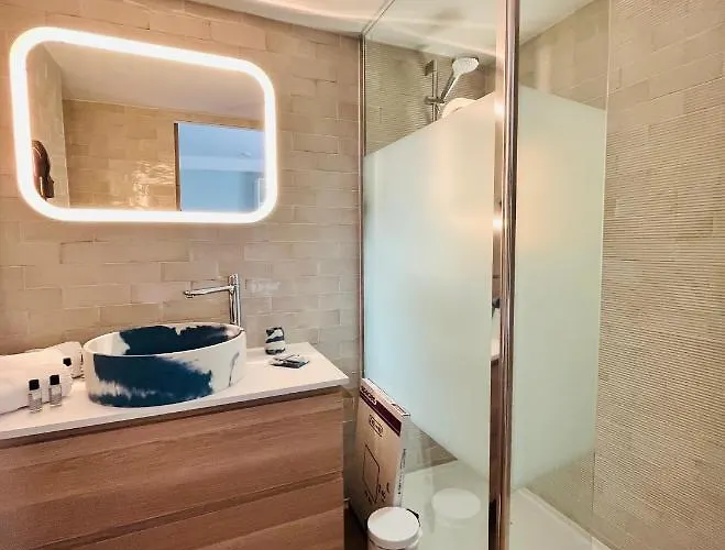 Astria Hotel 3*