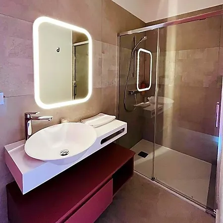 Hotell Astria 3*
