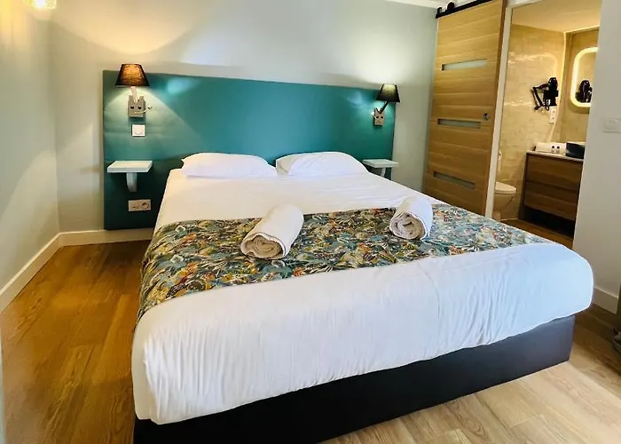 Astria Hotel